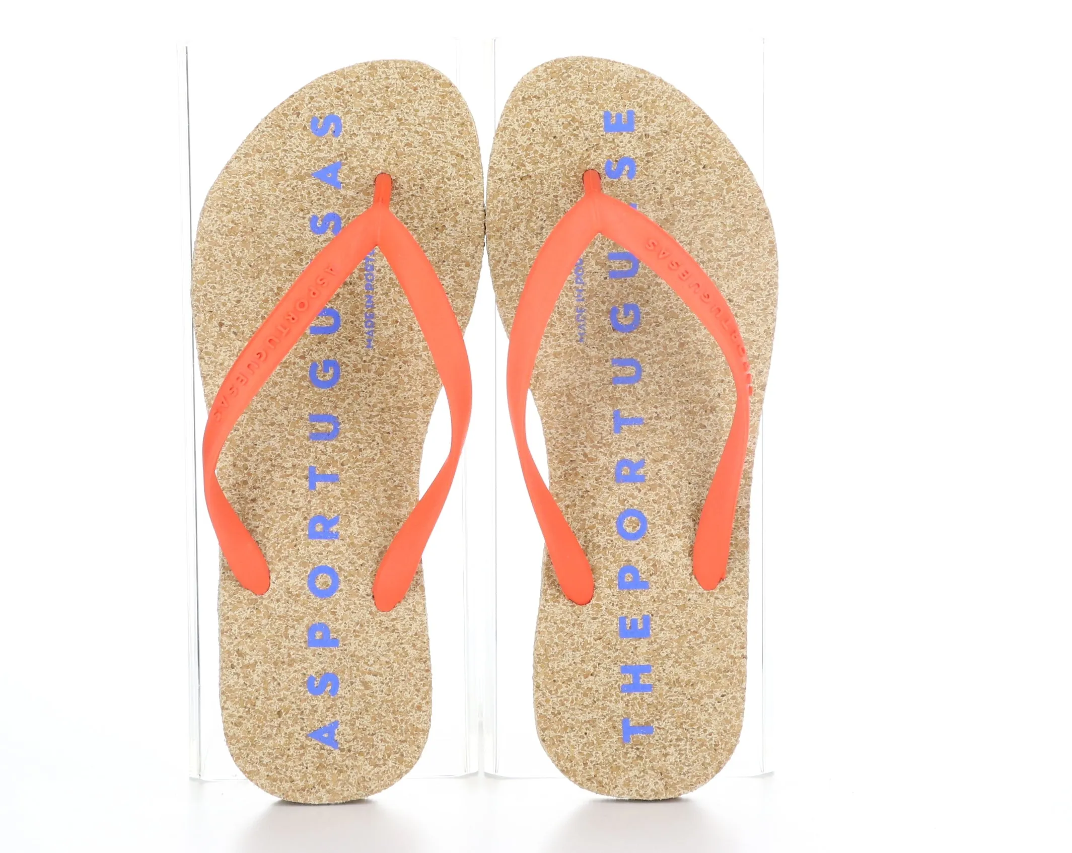 BASE_L Red Rubber Strap Beach Flip-Flops|BASE_L Tong de Plage in Rouge