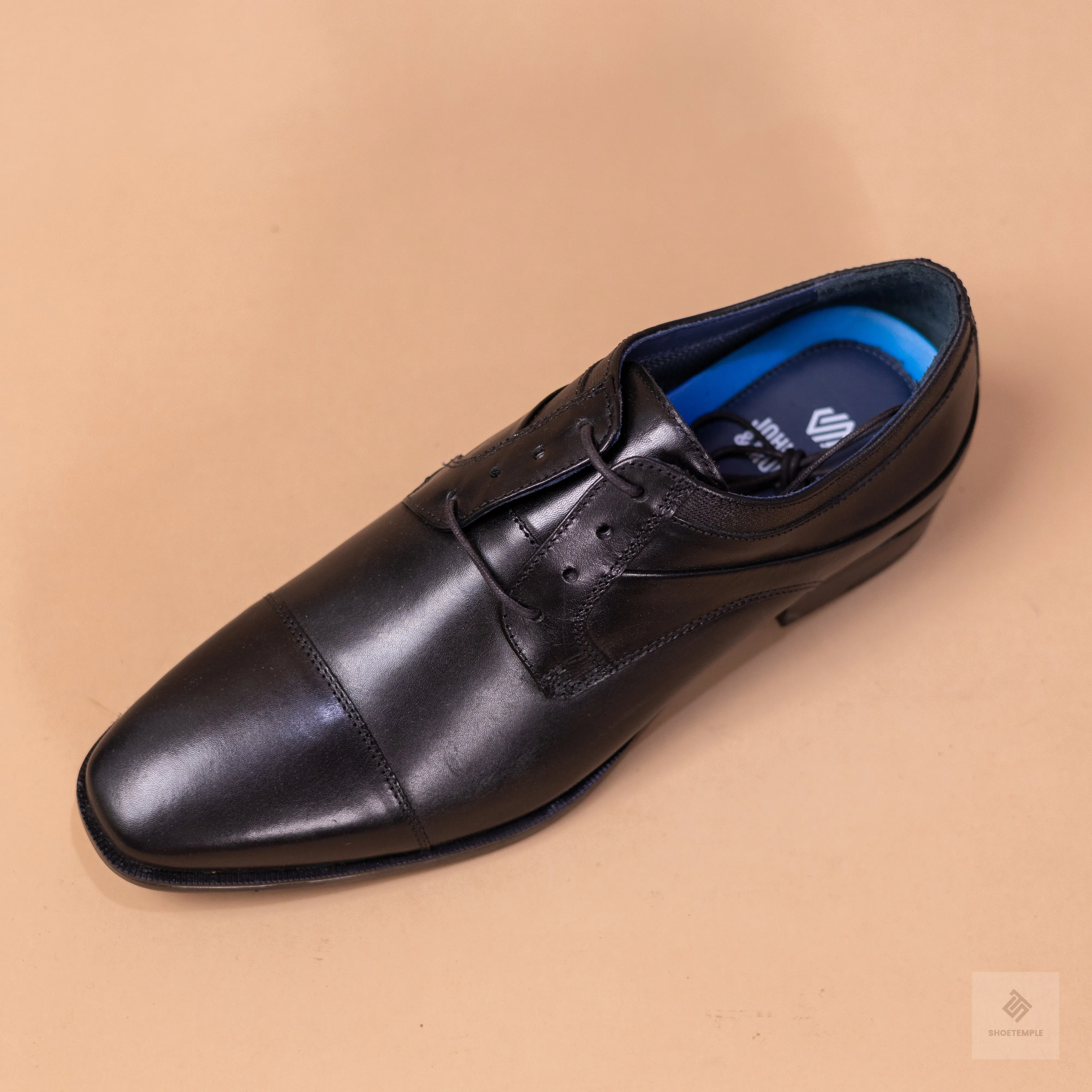 Johnston and Murphy Cap Toe Shoes - Black