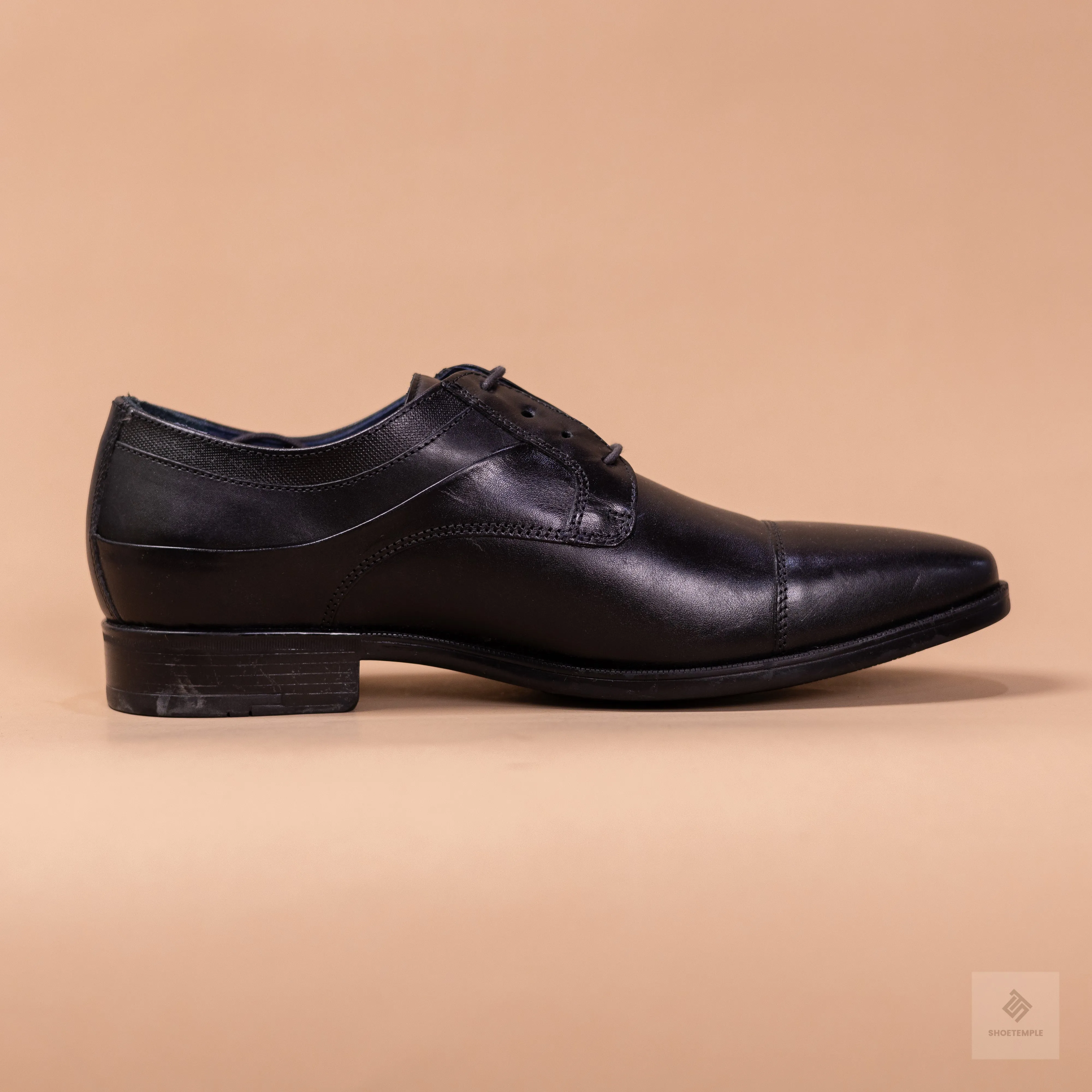 Johnston and Murphy Cap Toe Shoes - Black