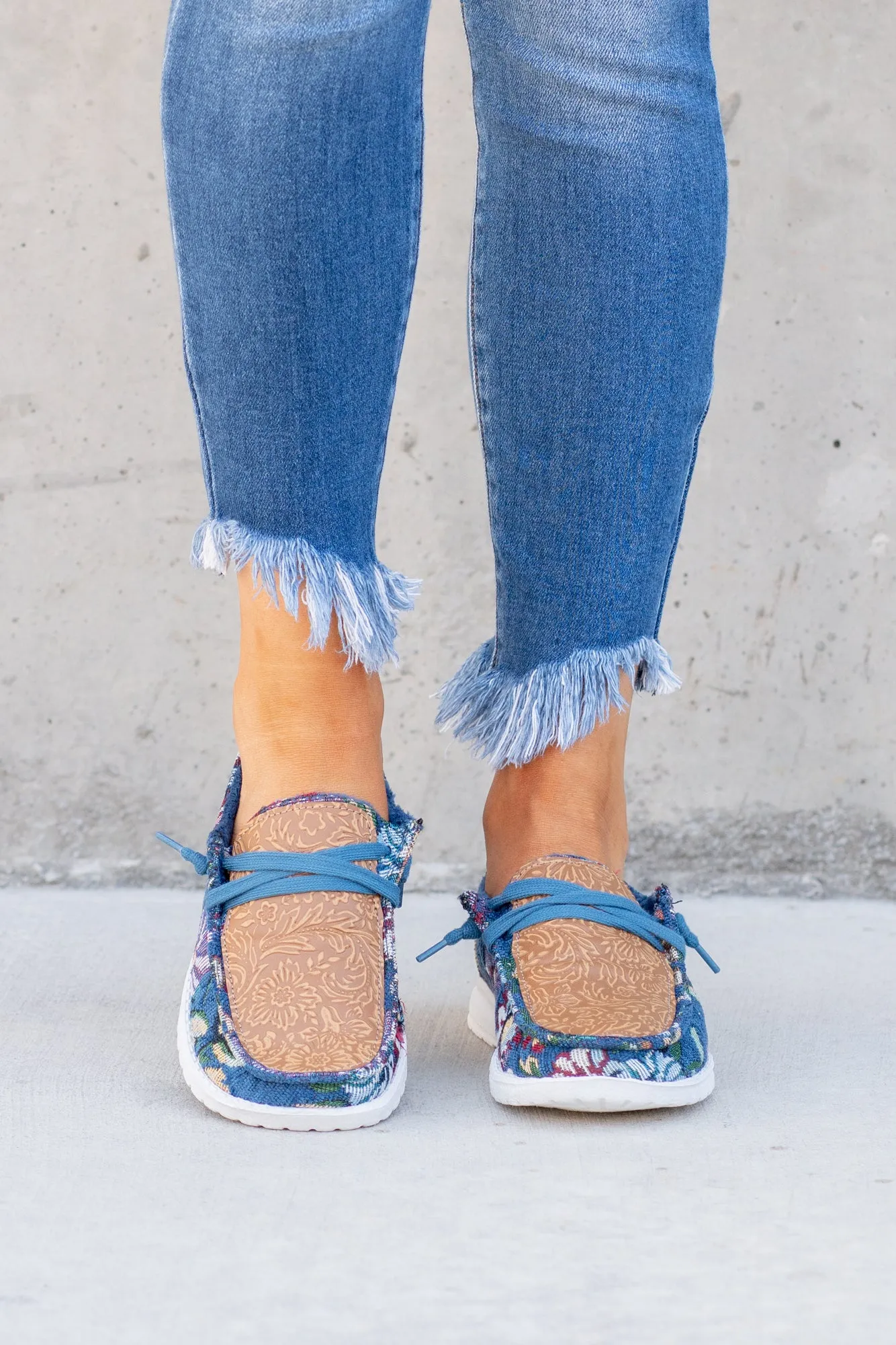 Macy Floral Embossed Boat Shoe Sneakers - Navy