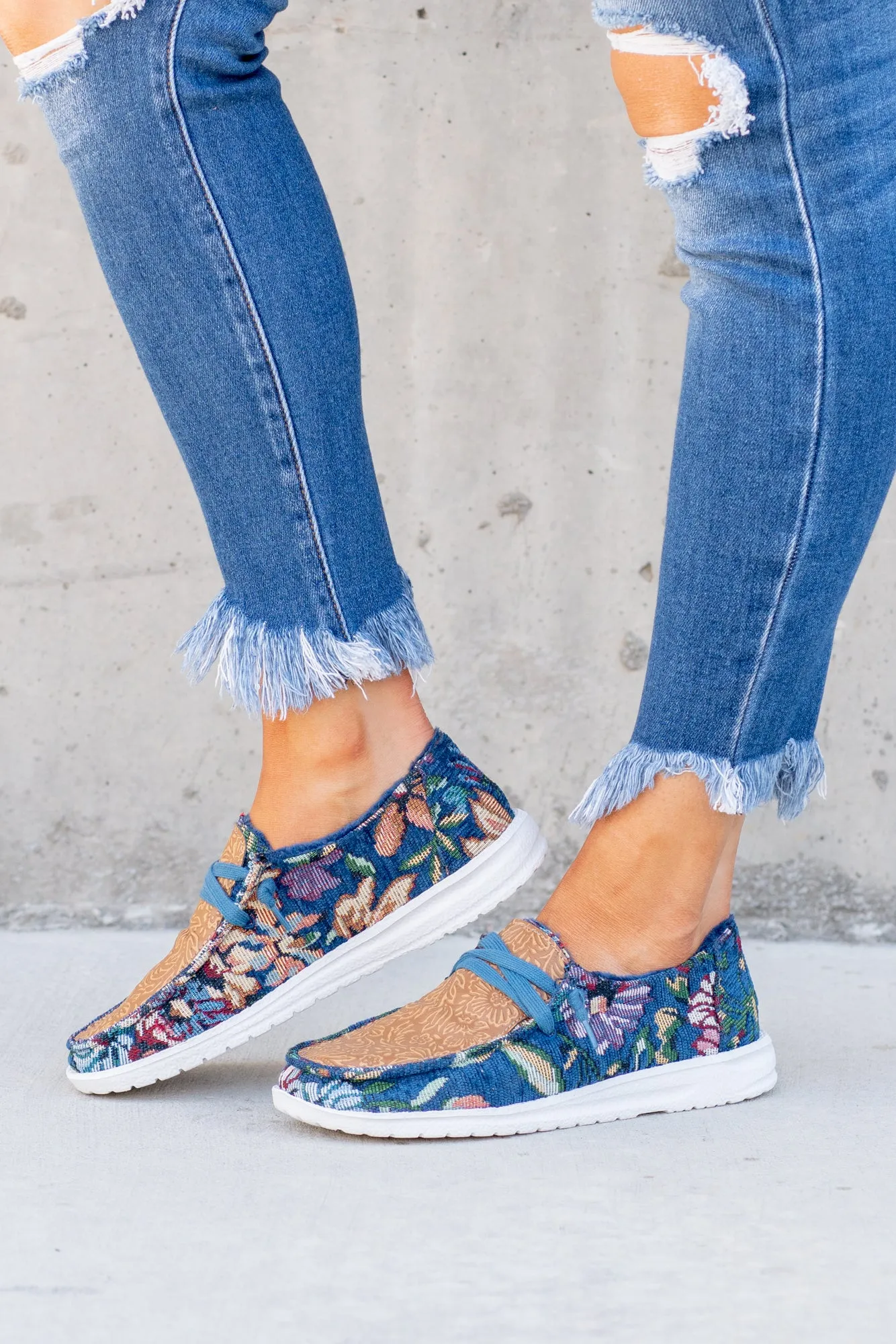 Macy Floral Embossed Boat Shoe Sneakers - Navy