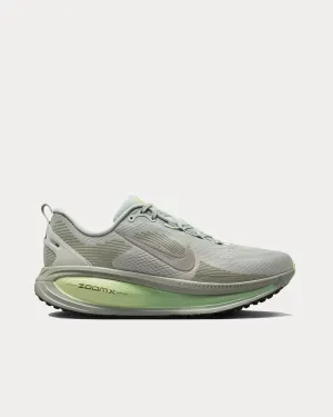 Vomero 18 Light Silver / Barely Volt / Dusty Olive / College Grey Running Shoes